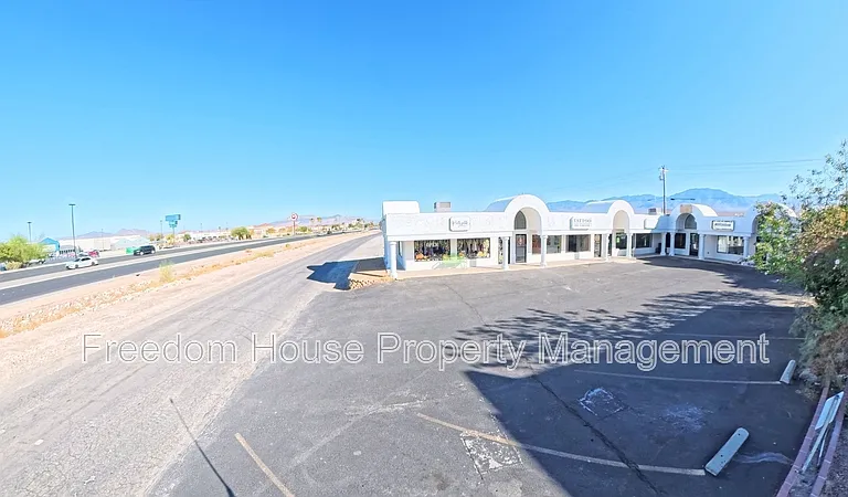 311 S Frontage Rd #104 — Photo 2