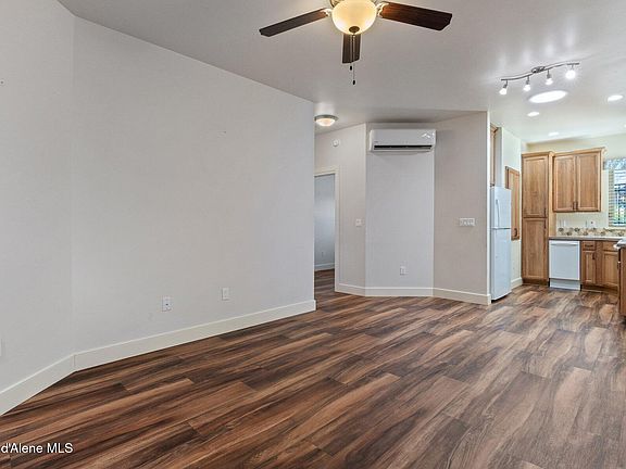 4th image of 4430 N Meadow Ranch Ave