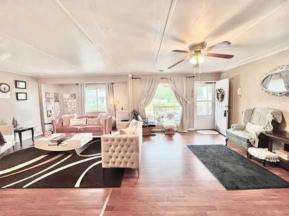5th image of 1039 Mount Vernon Cir