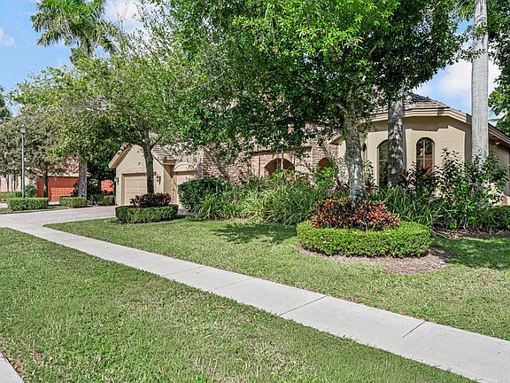4th image of 10513 Versailles Boulevard
