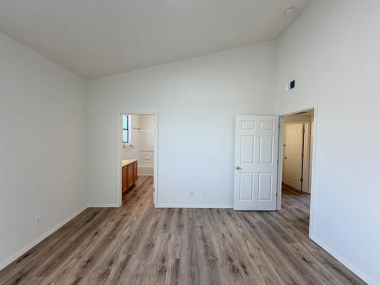 1105 Meadowlark Way SE #C — Photo 14