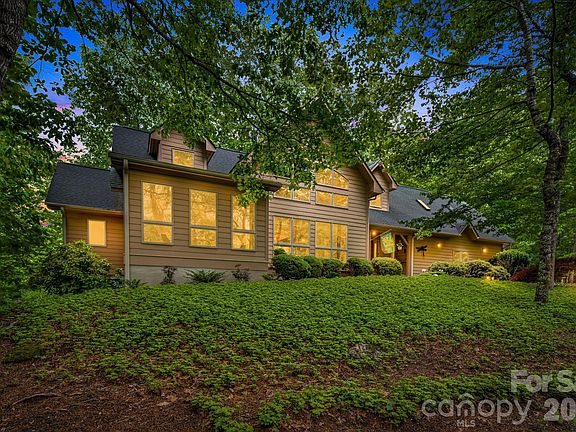 3rd image of 5584 Spring Rd