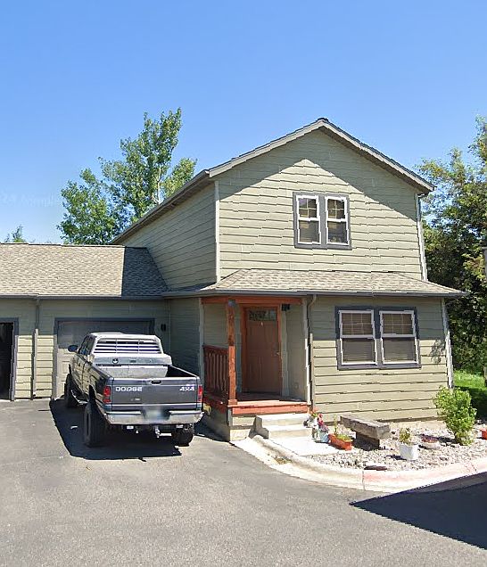 1st image of 4833 Glenwood Dr APT 2