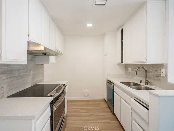 3rd image of 2300 S Hacienda Blvd APT D4