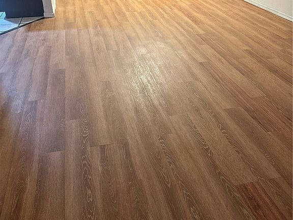 2nd image of 800 Meghan St
