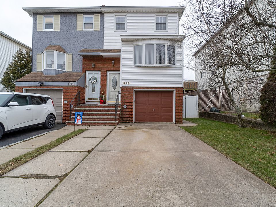 1st image of 376 Barlow Ave