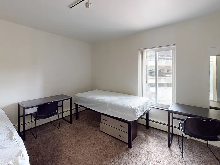 1224 Washtenaw Ct — Photo 5