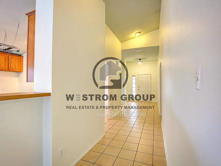 10200 Pear St — Photo 8