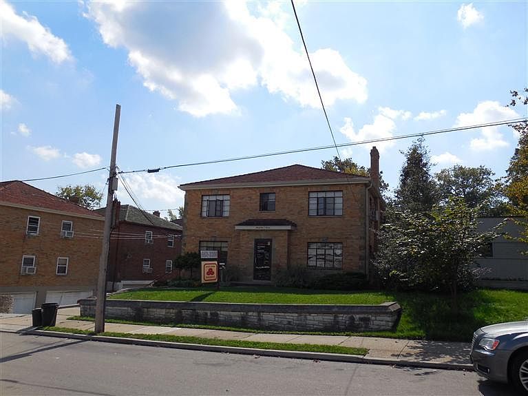 2nd image of 3107 Mozart Ave