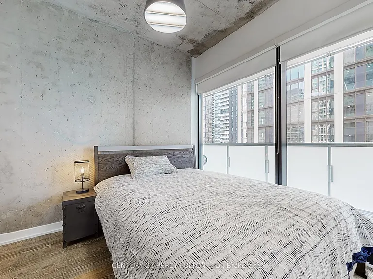 11 Charlotte St #1707 — Photo 23