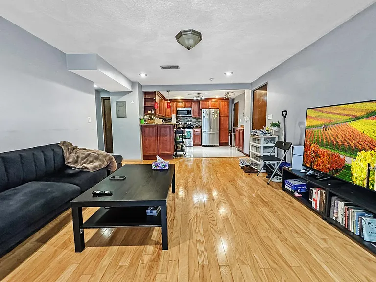 305 Riverside Ave #24 — Photo 4