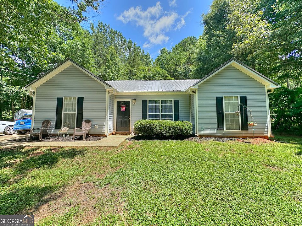 1st image of 448 Hampton Green Dr
