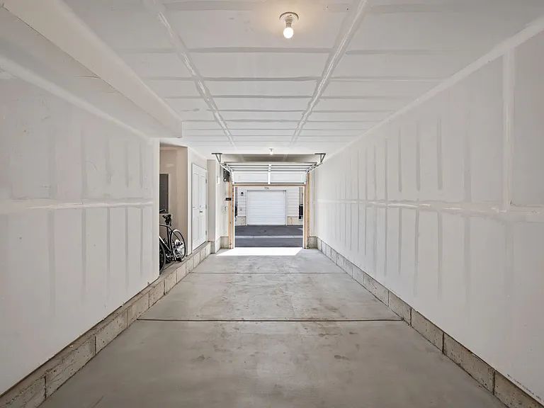 1146 S Redwood Rd #H-801 — Photo 23