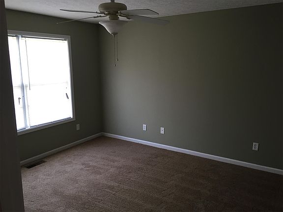 5th image of 229 Hanover Ct