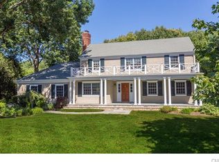 33 Red Rose Cir, Darien, CT 06820