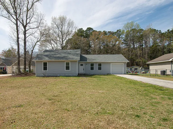 374 Union Chapel Church Rd, Richlands, NC 28574