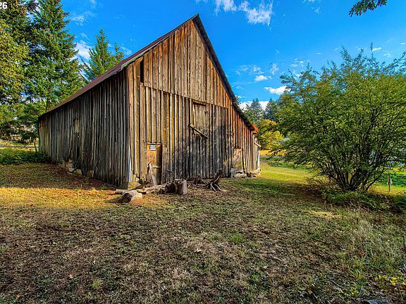 5th image of 52 Fredrickson Ave