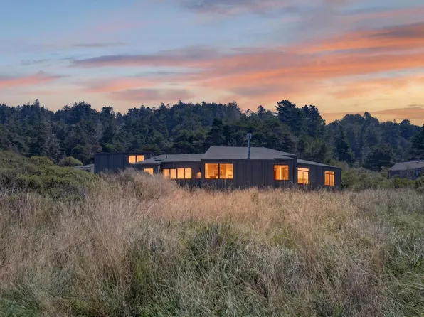 150 Black Point Close, The Sea Ranch, CA 95497