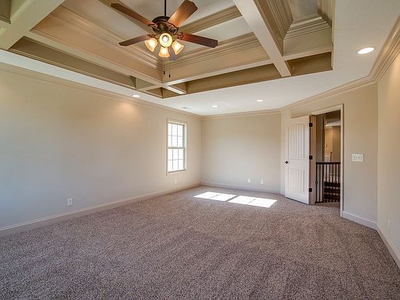 4th image of 470 Winding Bluff Way
