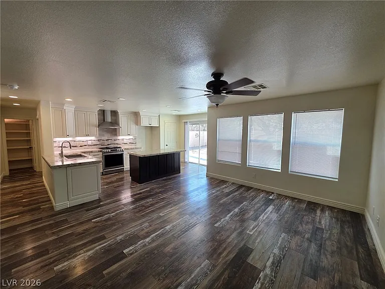 10799 Flame Vine Ct — Photo 63