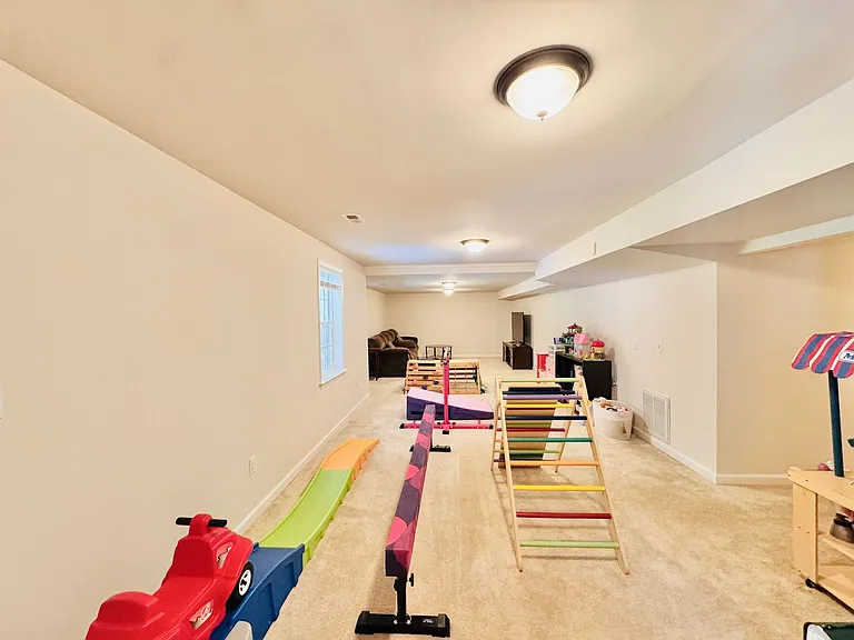 5 Averil Ct — Photo 33