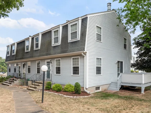 140 Austin Ryer Lane #140, Branford, CT 06405
