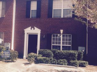 5534 Strathmoor Manor Cir, Lithonia, GA 30058