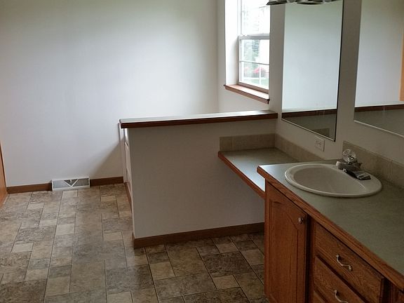 5th image of 1636 Killdeer Ct