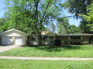 3195 Dixie Ct, Saginaw, MI 48601