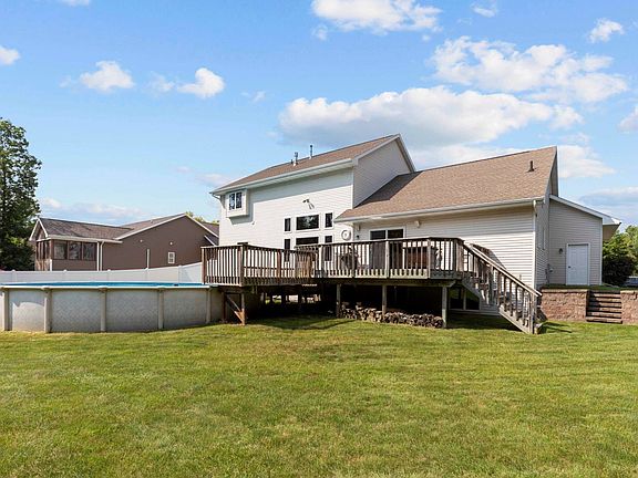 large entertain sized deck