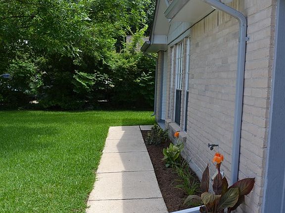 4th image of 16035 Northmark Dr