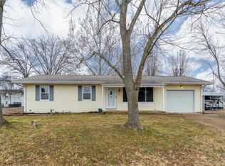 811 S Meadow Ln, Herculaneum, MO 63048