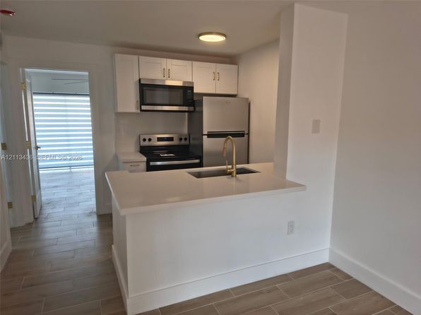 7220 Fairway Dr APT G4