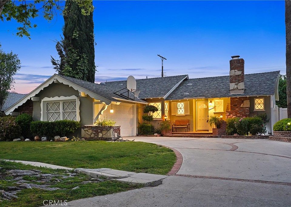 1st image of 20955 Elkwood St