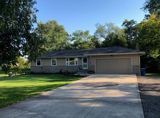 3196 Reimer Rd, Barberton, OH 44203