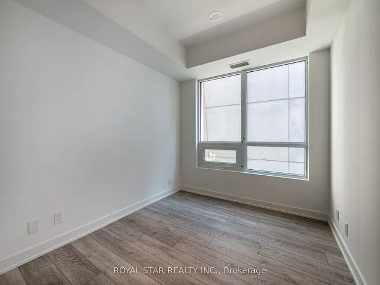 108 Peter St #518 — Photo 22