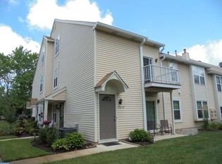 1002B Ralston Dr, Mount Laurel, NJ 08054