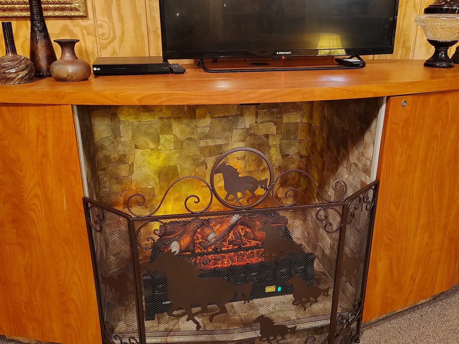 1 bed, 1200 sqft, $1,195 — Photo 2