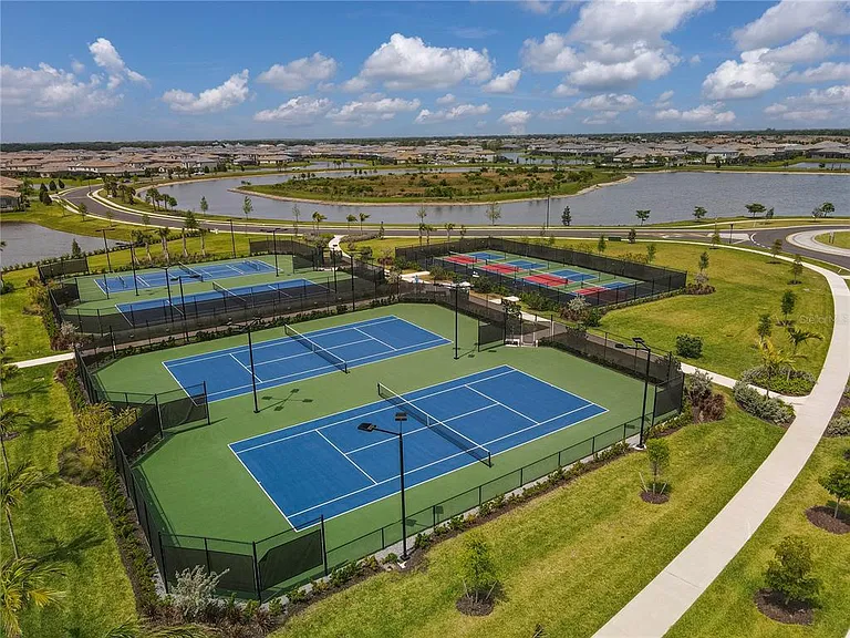 15716 Barefoot Beach Dr — Photo 63