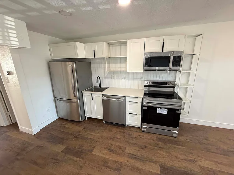 5001 Bowser Ave #221 — Photo 6