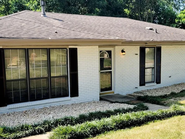 208 Sheila Blvd, Prattville, AL 36066