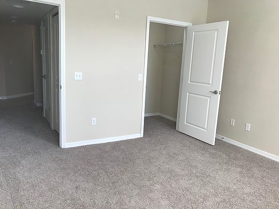 5th image of 1675 Lakemont Ave APT 301
