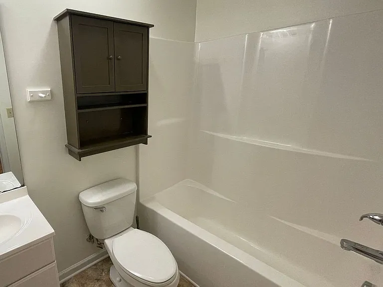 408 Sunset Dr — Photo 14