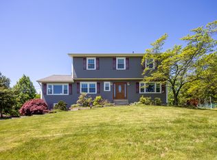 54 Flax Hill Rd, Brookfield, CT 06804