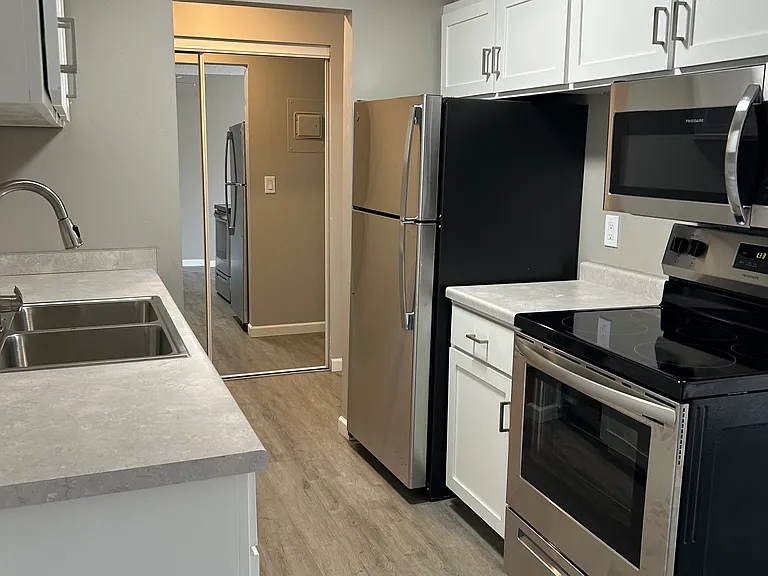 The Park Apartments & Townhomes — Photo 6