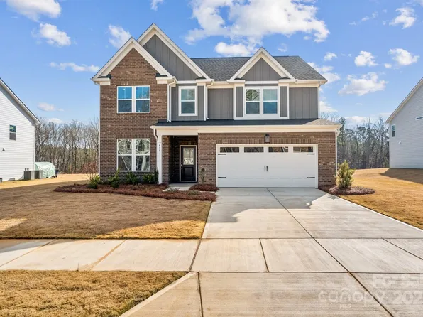419 Balboa St, Matthews, NC 28104