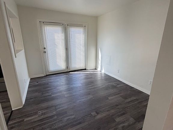 5th image of 1351 Parrish Ave
