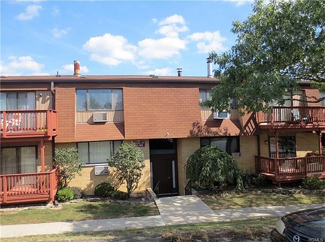 1st image of 195 Richard Ct