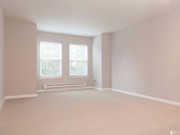 4th image of 2250 24th St Unit 322