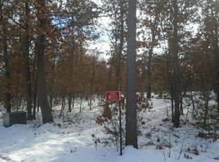 W5523 8th Ave, Necedah, WI 54646